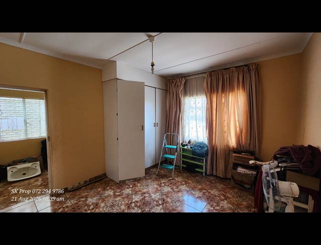 3 BEDROOM FREESTANDING FOR SALE IN RAISETHORPE